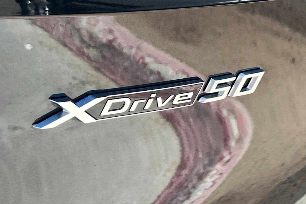 Thumbnail: 2025 BMW iX - 7