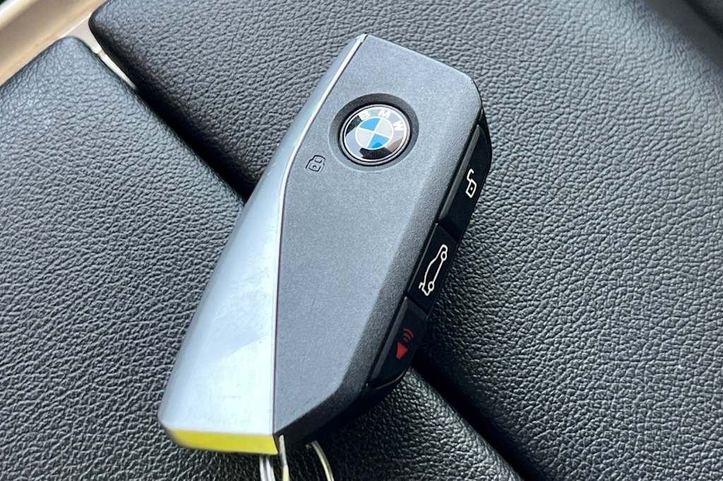 Thumbnail: 2025 BMW iX - 17