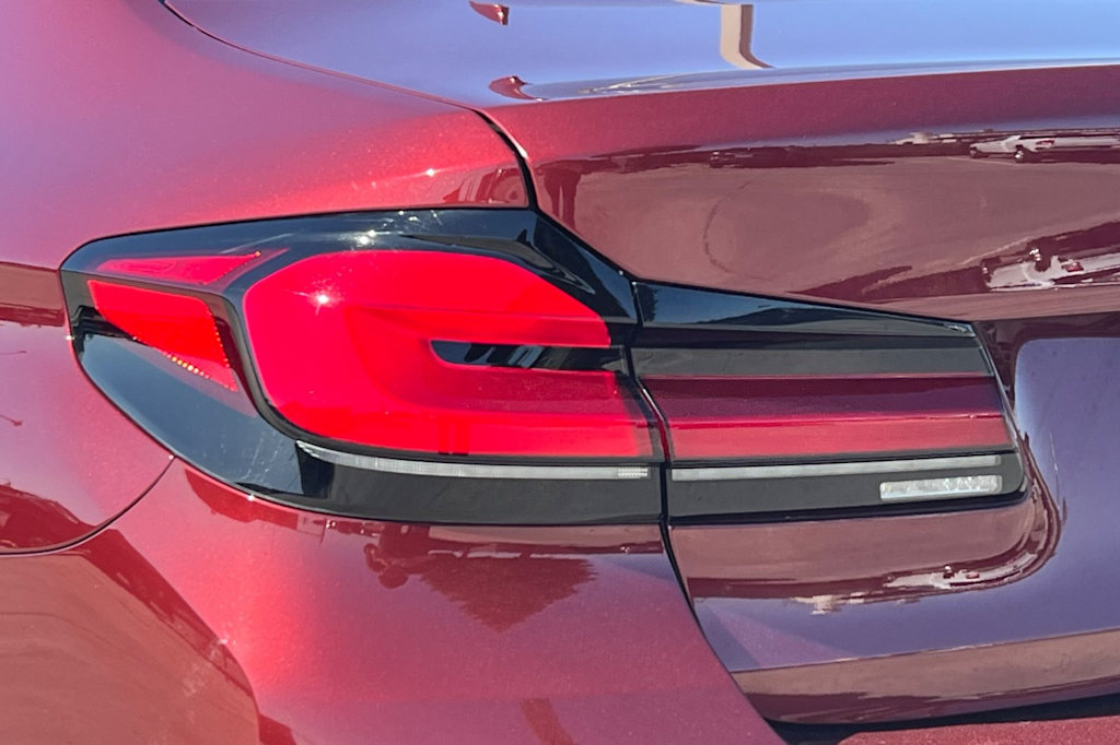 Thumbnail: 2023 BMW 5 Series - 25