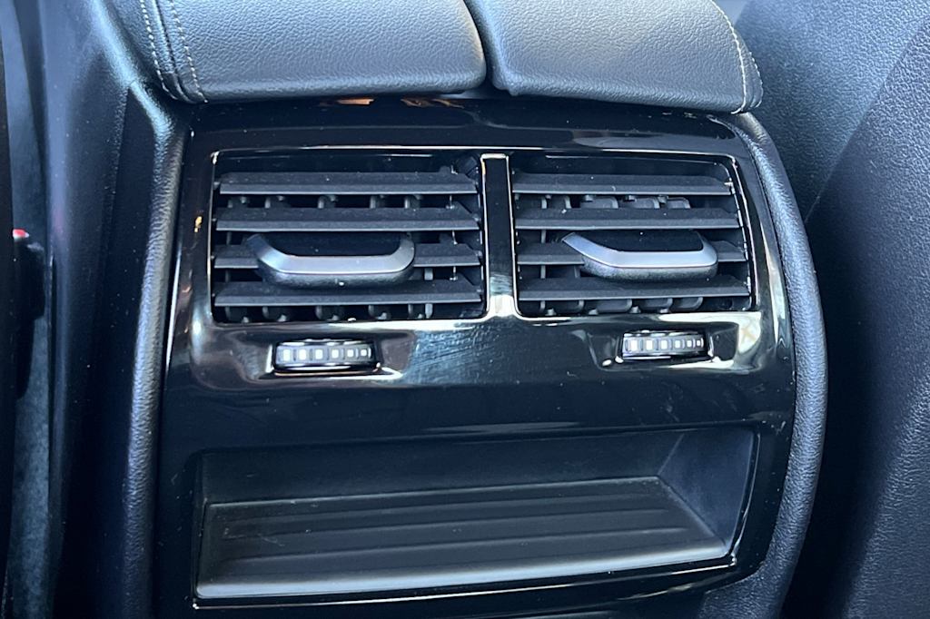 Thumbnail: 2023 BMW 5 Series - 24