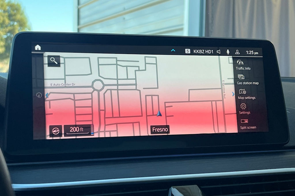 Thumbnail: 2023 BMW 5 Series - 28