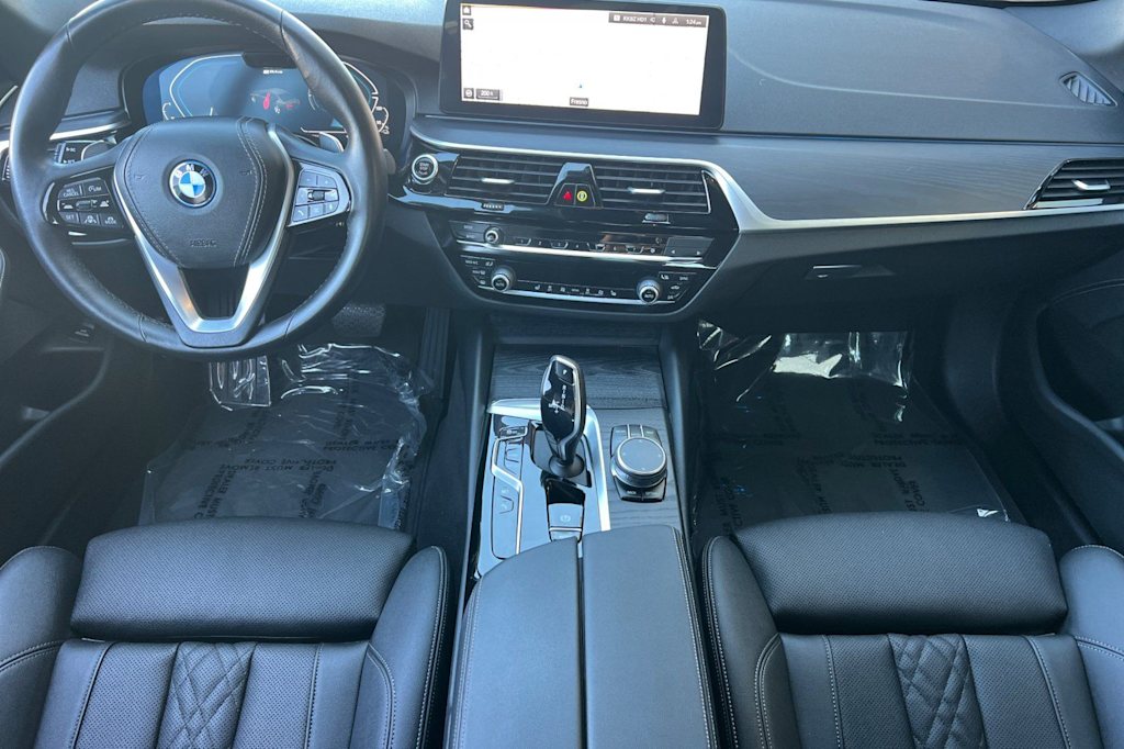 Thumbnail: 2023 BMW 5 Series - 2