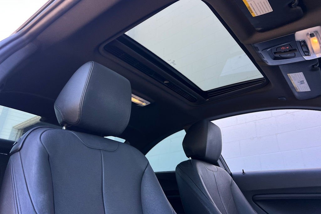 Thumbnail: 2016 BMW 2 Series - 23