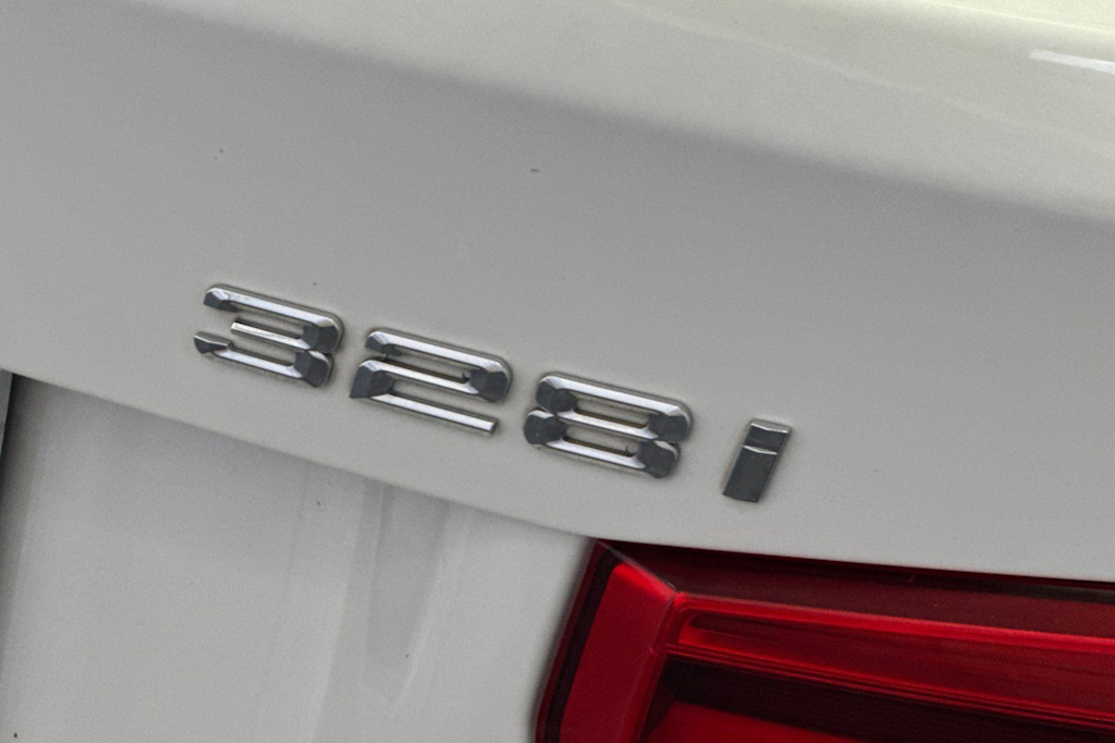 Thumbnail: 2016 BMW 3 Series - 7