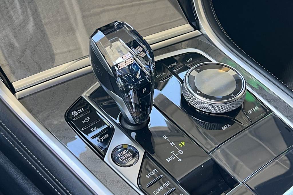 Thumbnail: 2020 BMW 8 Series - 6