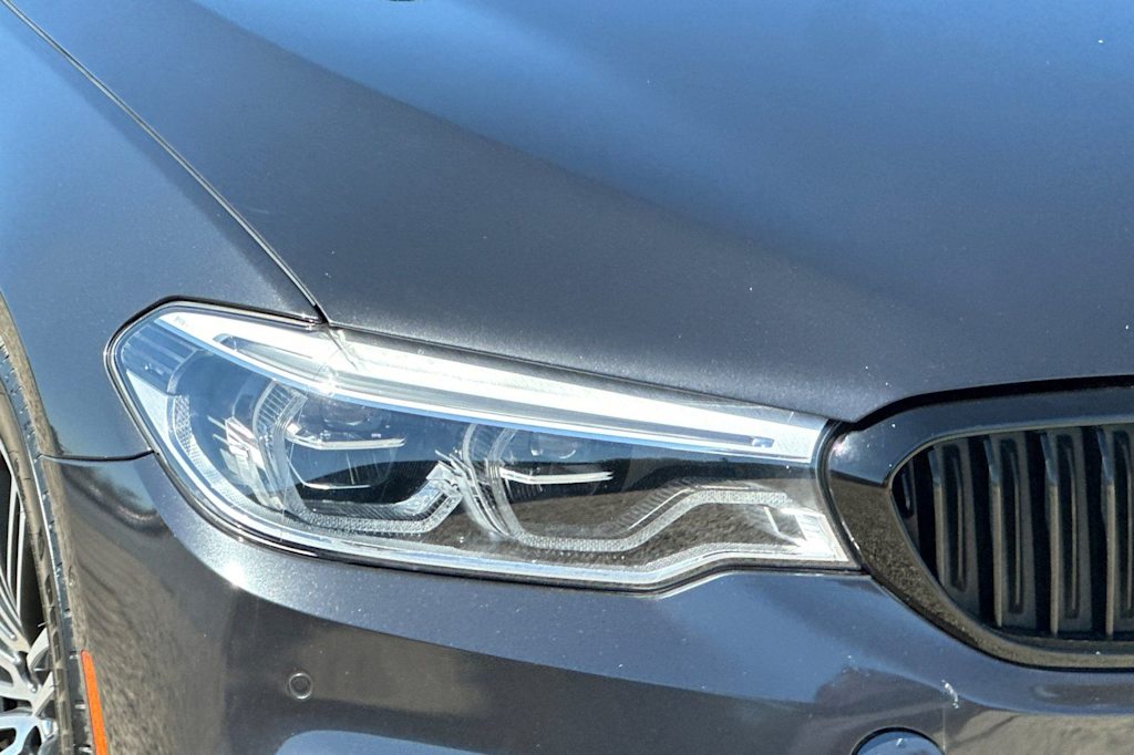 Thumbnail: 2018 BMW 5 Series - 33