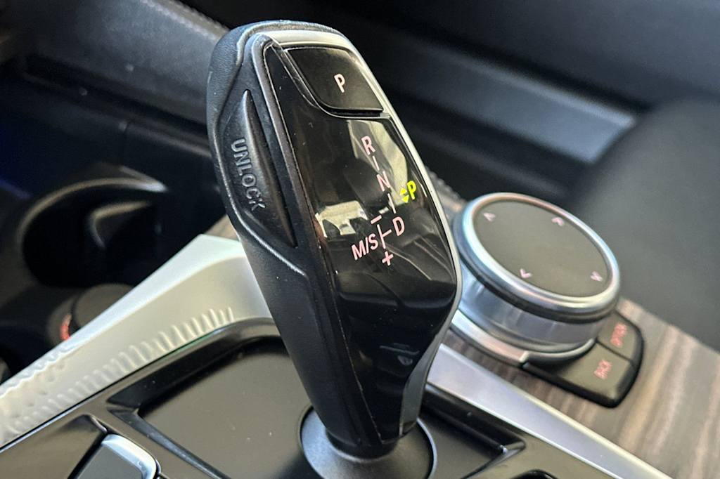 Thumbnail: 2018 BMW 5 Series - 14