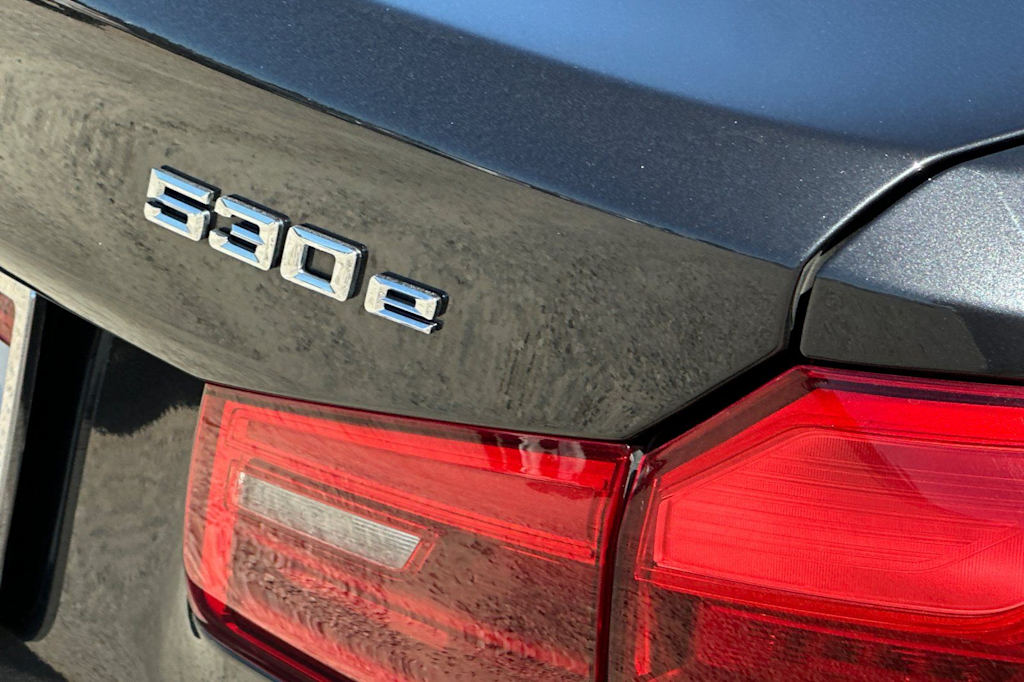Thumbnail: 2018 BMW 5 Series - 7