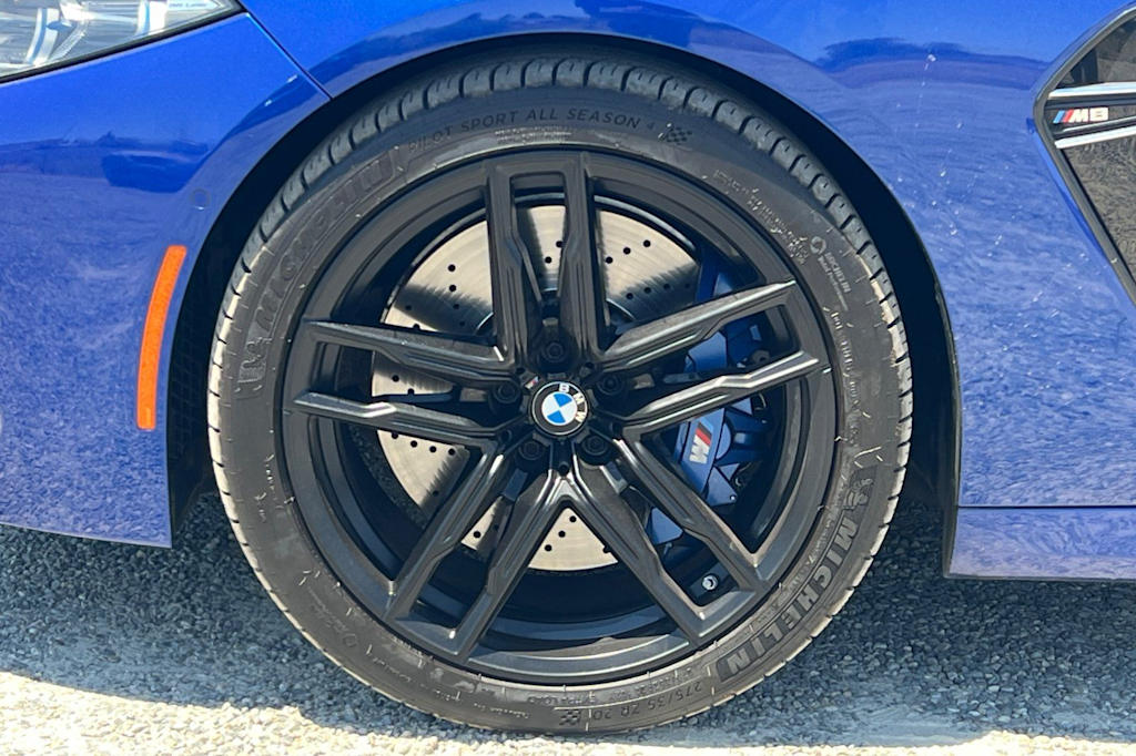 Thumbnail: 2021 BMW M8 - 8