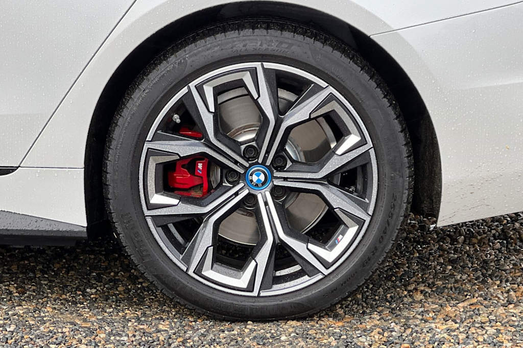 Thumbnail: 2023 BMW i4 - 8