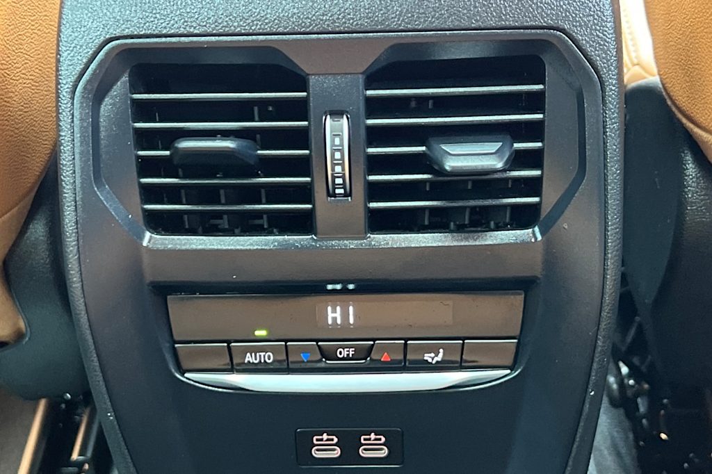 Thumbnail: 2023 BMW i4 - 23