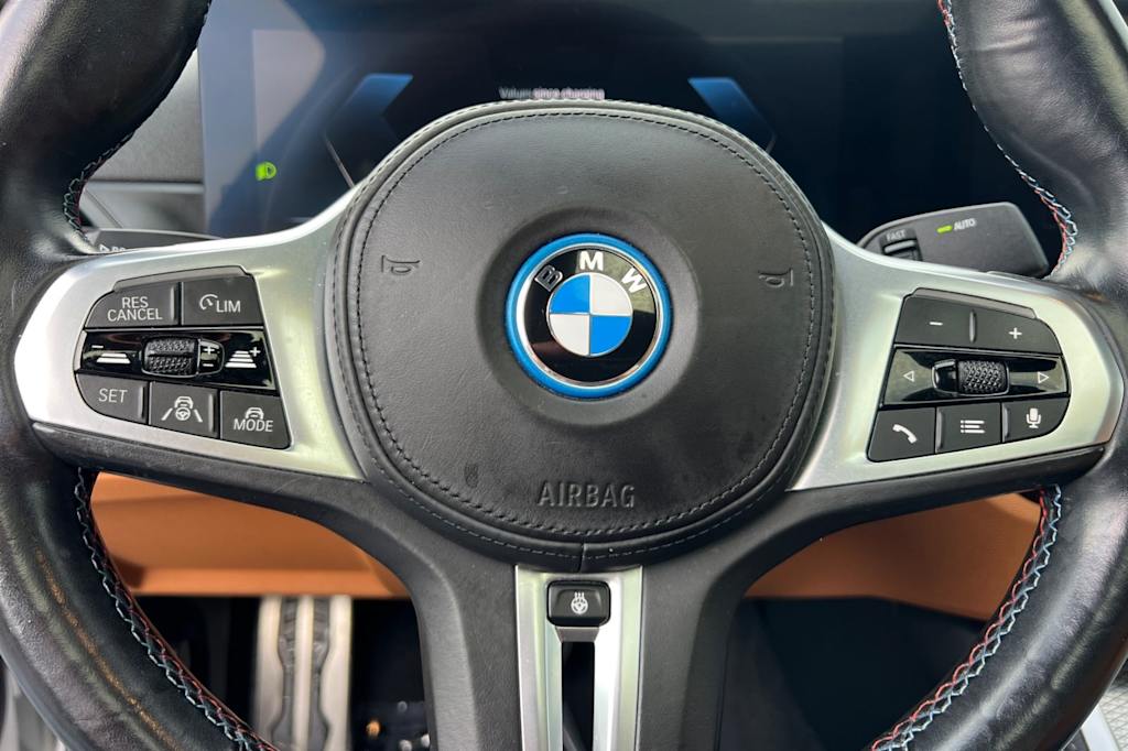 Thumbnail: 2023 BMW i4 - 30