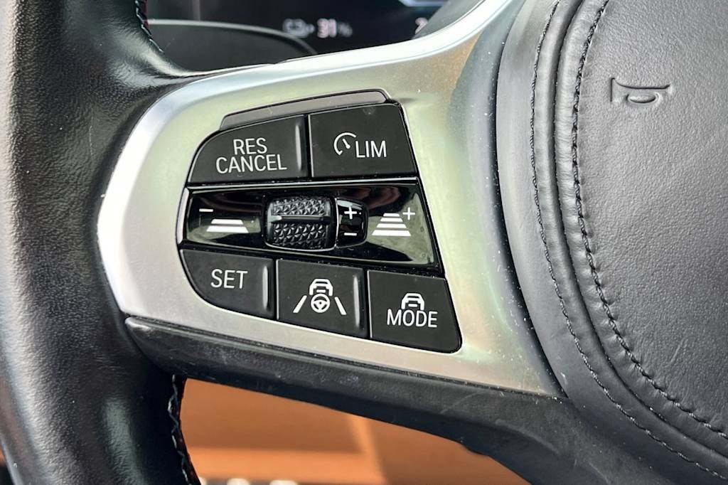 Thumbnail: 2023 BMW i4 - 32