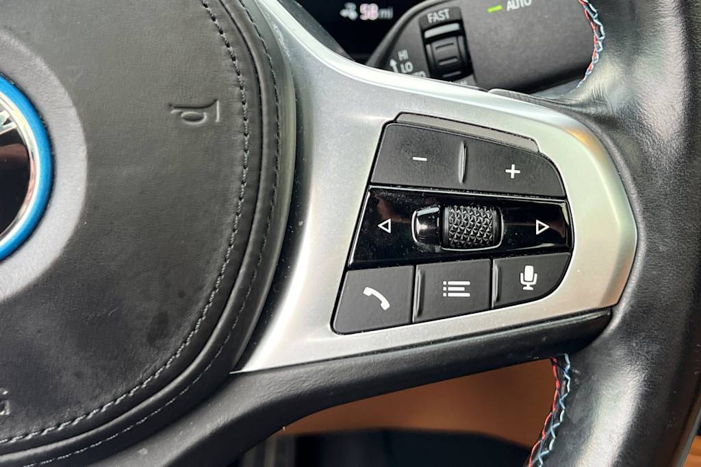 Thumbnail: 2023 BMW i4 - 31