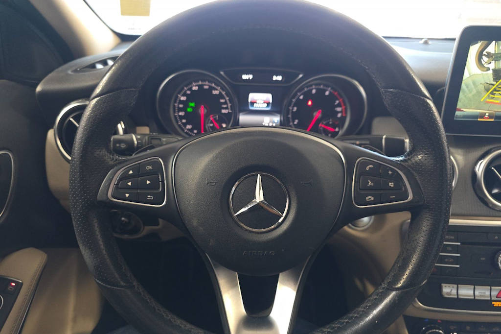 Thumbnail: 2018 Mercedes-Benz GLA - 13