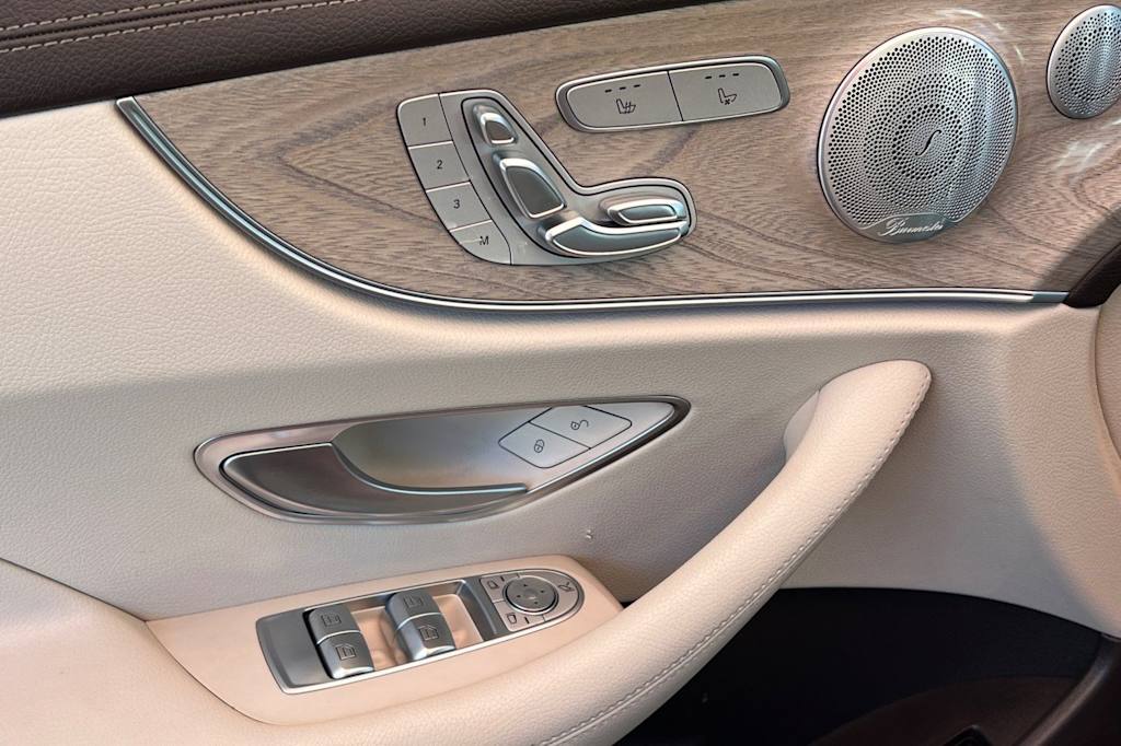 Thumbnail: 2019 Mercedes-Benz E-Class - 22