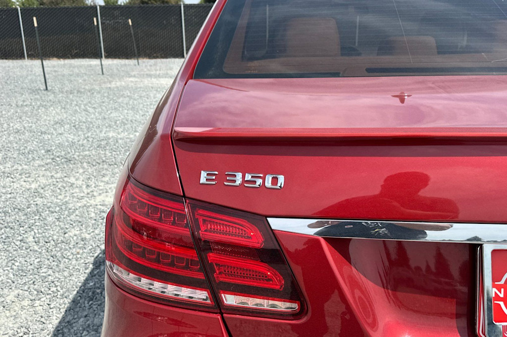 Thumbnail: 2015 Mercedes-Benz E-Class - 22