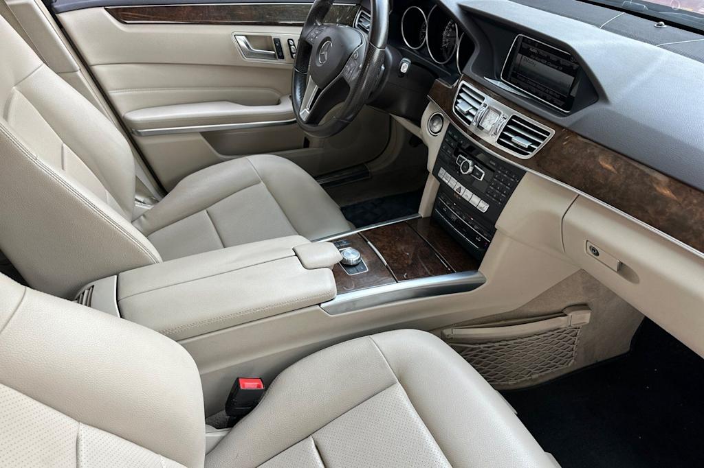 Thumbnail: 2015 Mercedes-Benz E-Class - 10