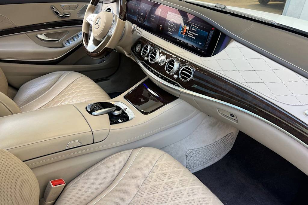Thumbnail: 2018 Mercedes-Benz S-Class - 12