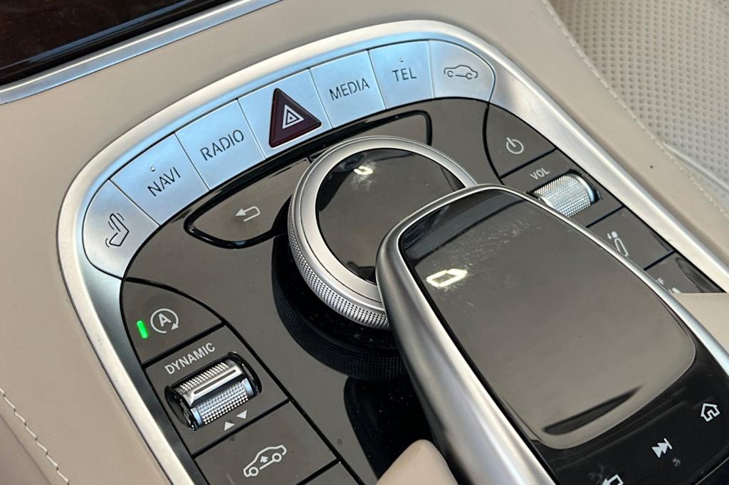 Thumbnail: 2018 Mercedes-Benz S-Class - 25