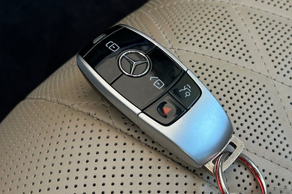 Thumbnail: 2018 Mercedes-Benz S-Class - 15