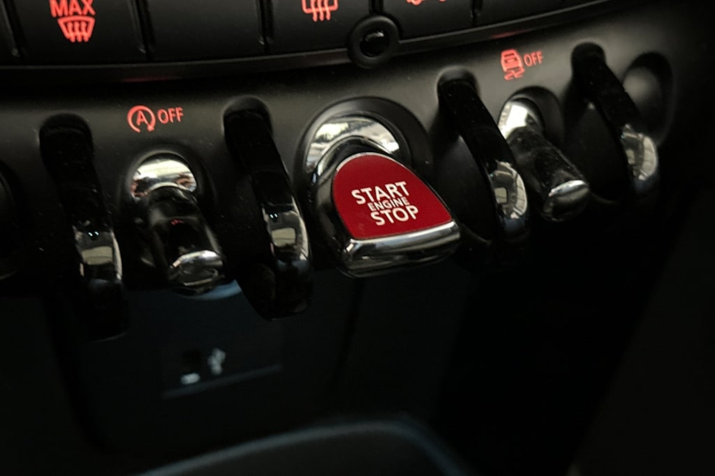 Thumbnail: 2023 MINI Cooper - 26