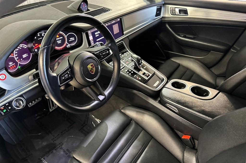 Thumbnail: 2021 Porsche Panamera - 8