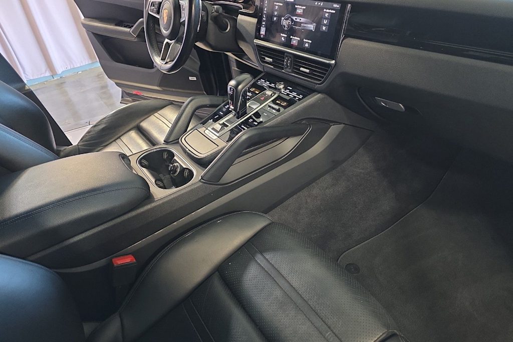 Thumbnail: 2019 Porsche Cayenne - 12