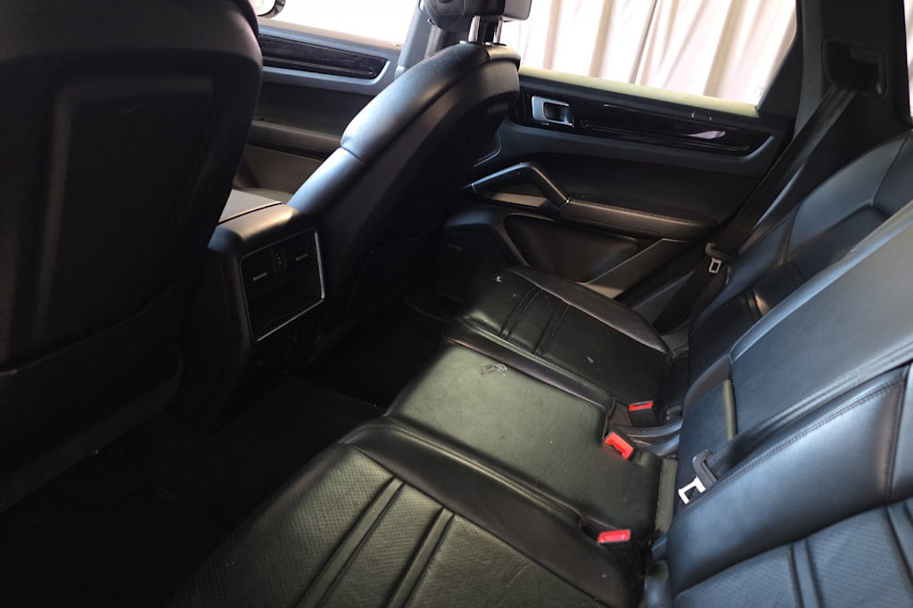 Thumbnail: 2019 Porsche Cayenne - 10