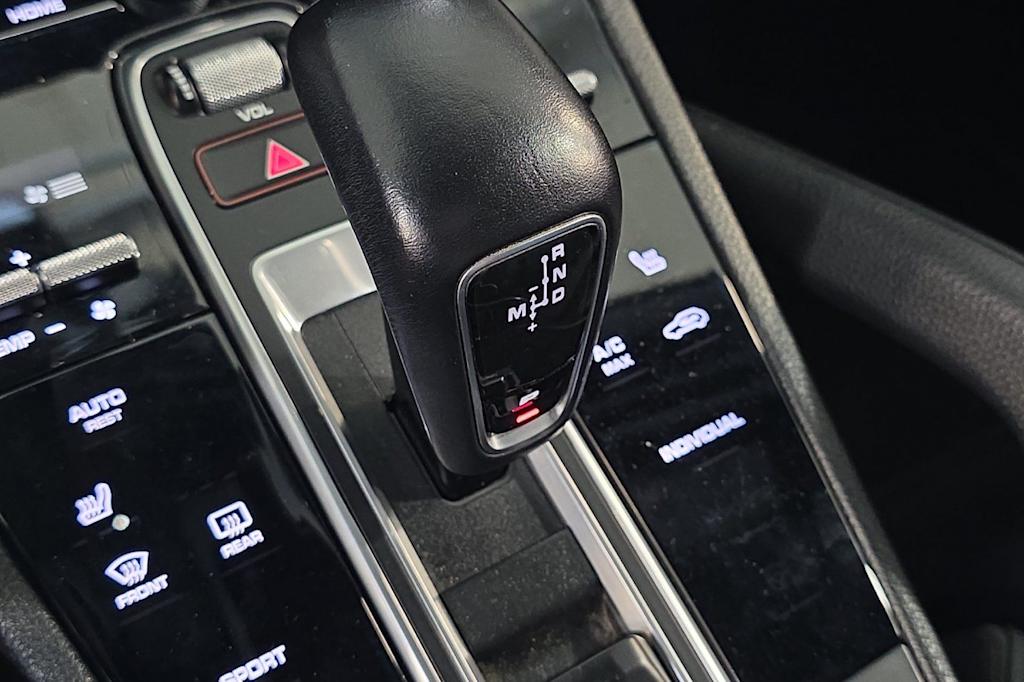 Thumbnail: 2019 Porsche Cayenne - 24