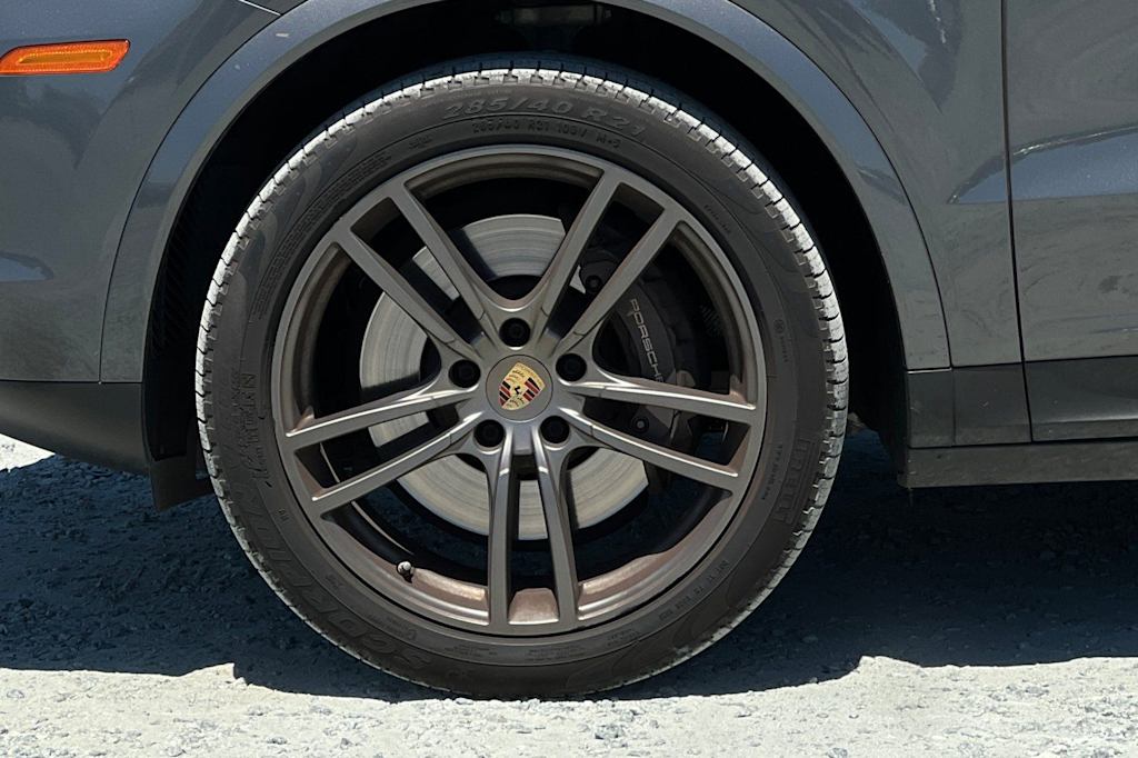 Thumbnail: 2021 Porsche Cayenne - 8