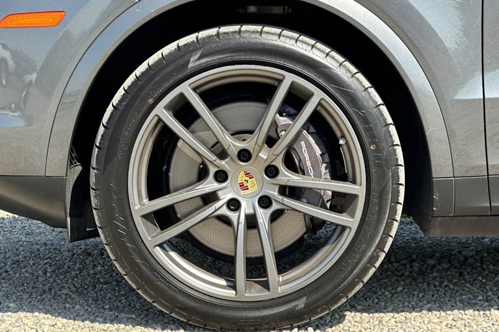 Thumbnail: 2021 Porsche Cayenne - 7