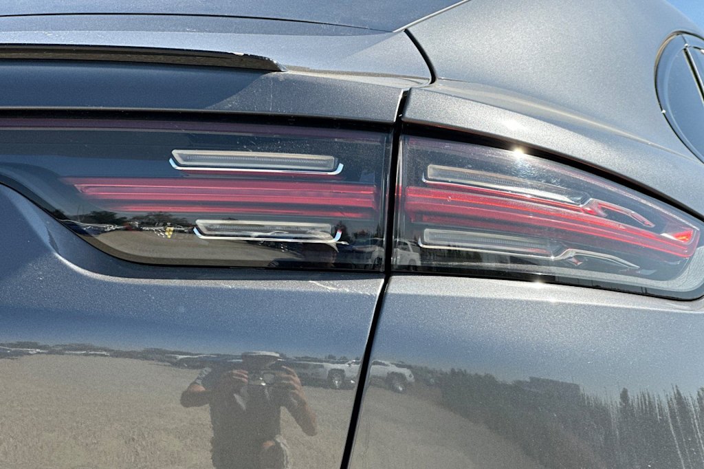 Thumbnail: 2021 Porsche Cayenne - 37