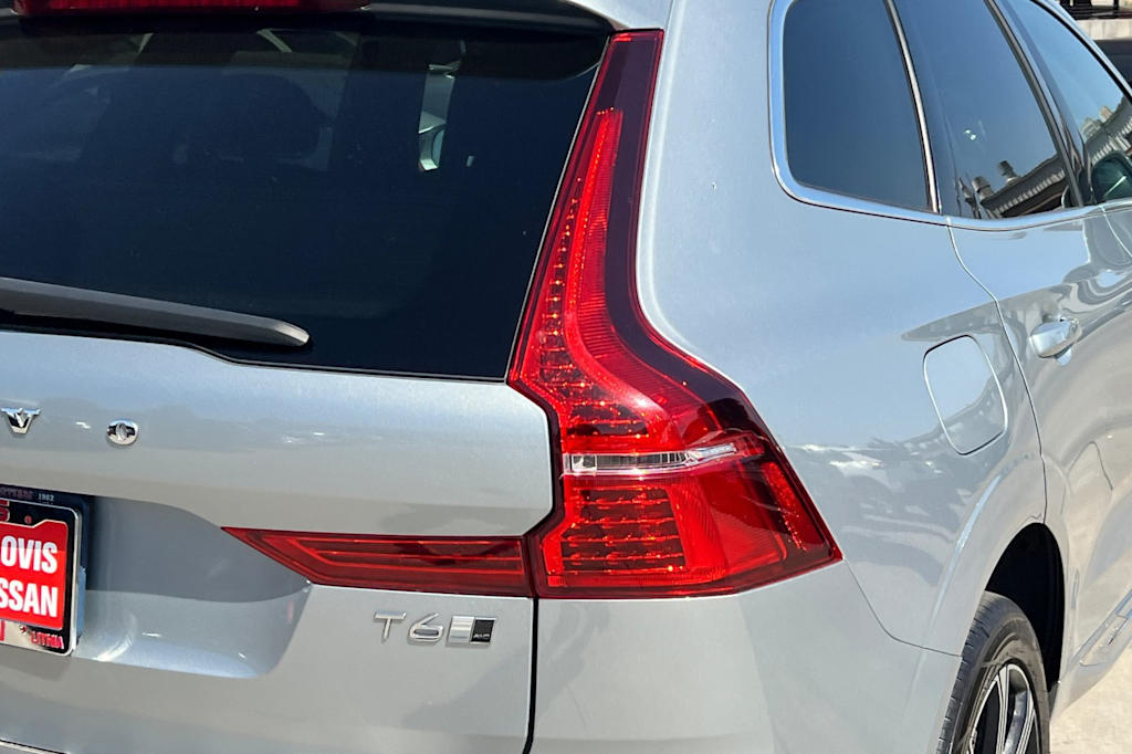 Thumbnail: 2018 Volvo XC60 - 21