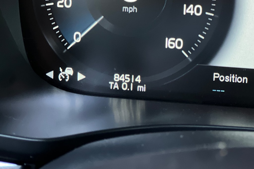 Thumbnail: 2018 Volvo XC60 - 29