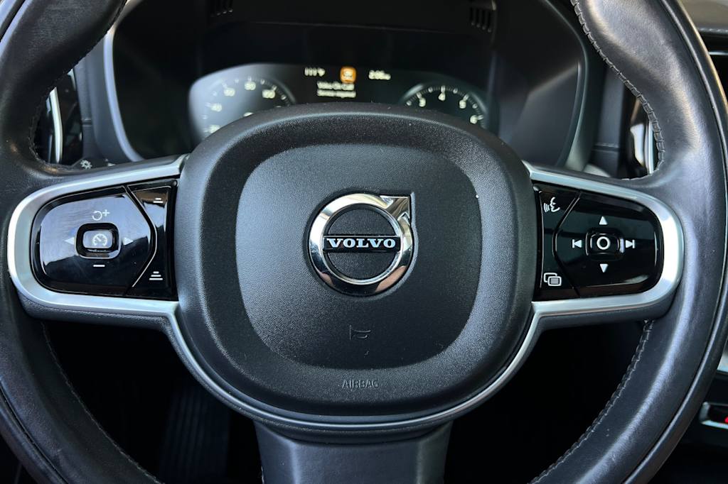 Thumbnail: 2018 Volvo XC60 - 28