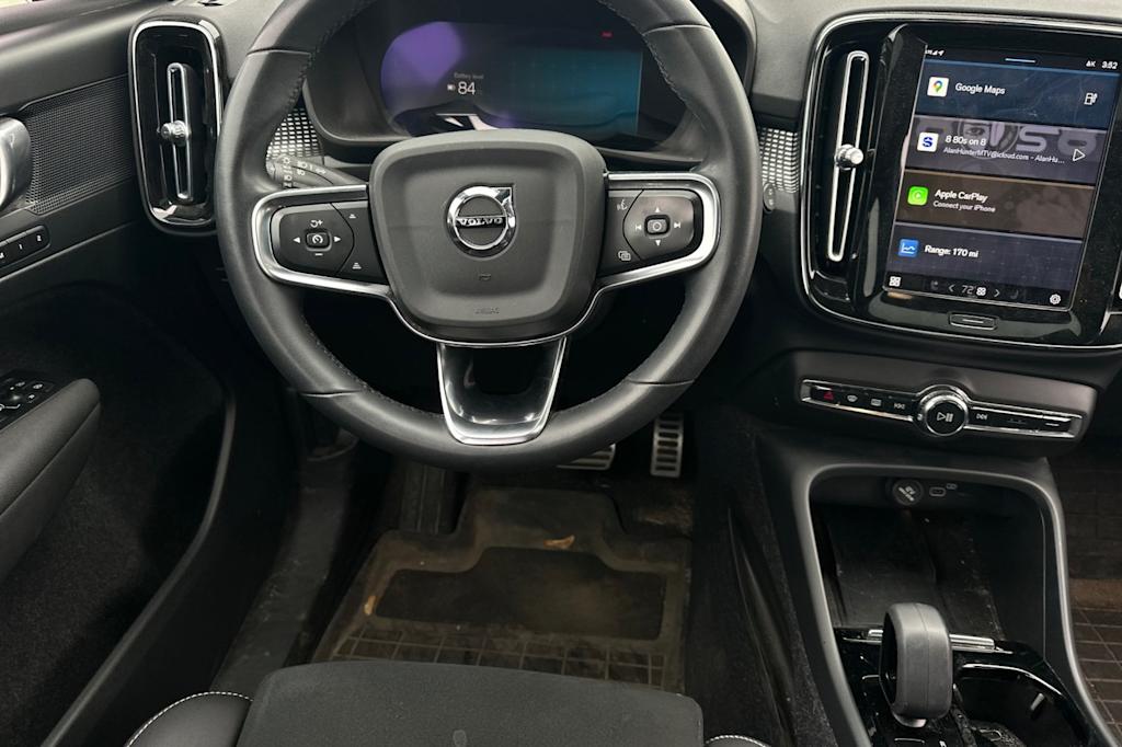 Thumbnail: 2022 Volvo XC40 - 11