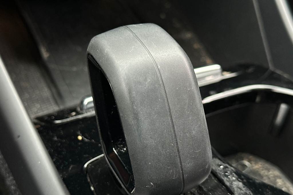 Thumbnail: 2022 Volvo XC40 - 14