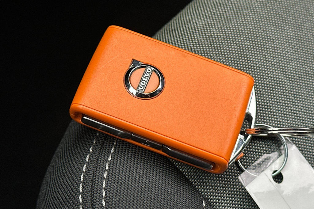 Thumbnail: 2023 Volvo XC40 - 18