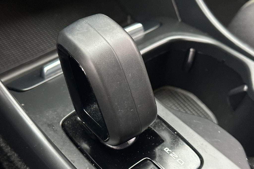 Thumbnail: 2023 Volvo XC40 - 27