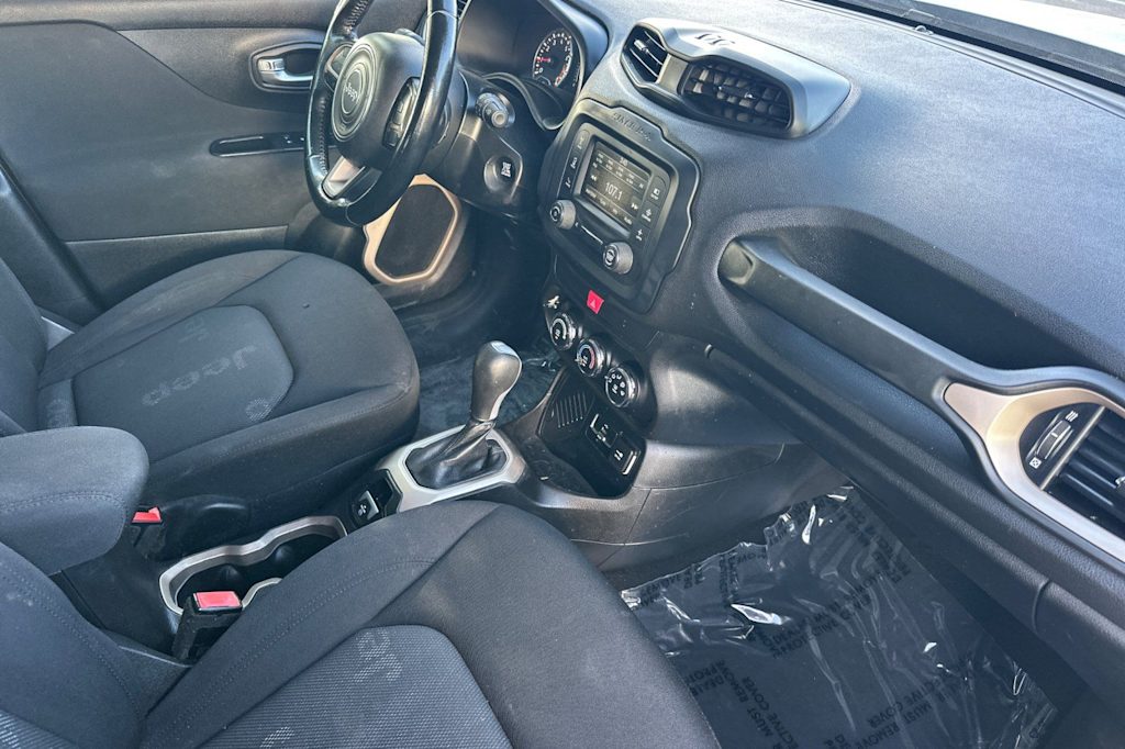 Thumbnail: 2017 Jeep Renegade - 13