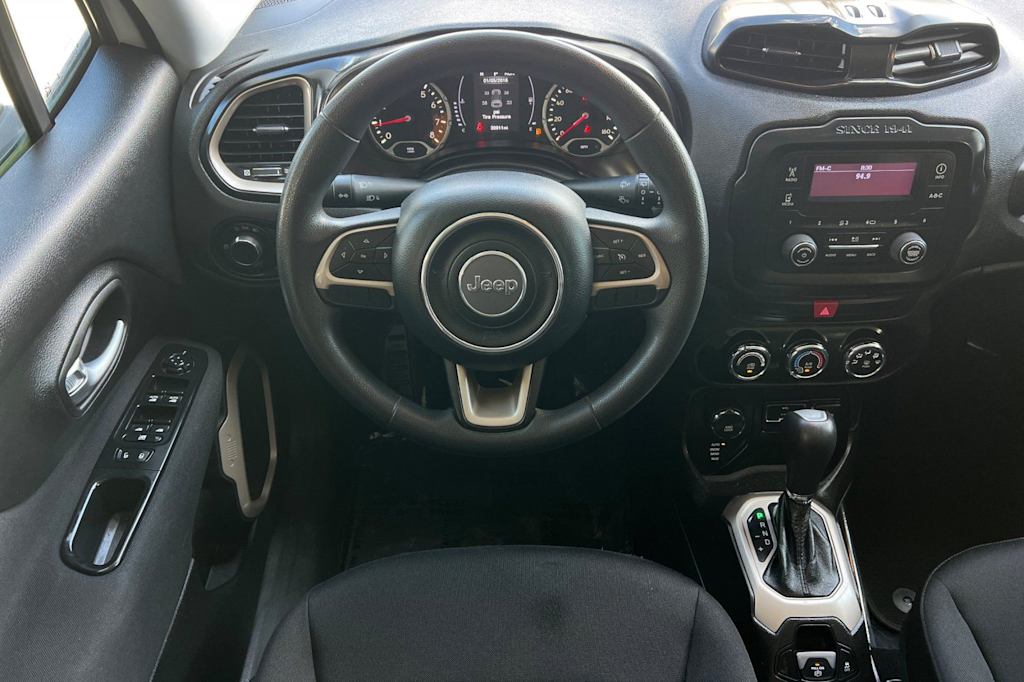 Thumbnail: 2017 Jeep Renegade - 12
