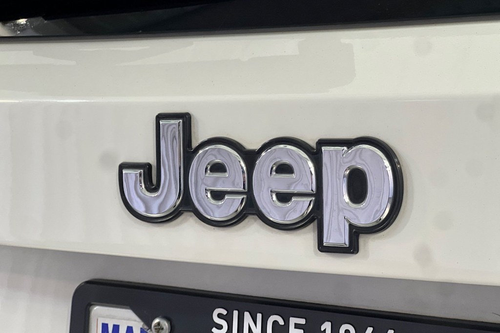 Thumbnail: 2017 Jeep Renegade - 25