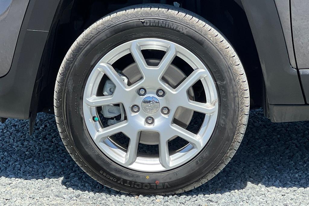 Thumbnail: 2020 Jeep Renegade - 8