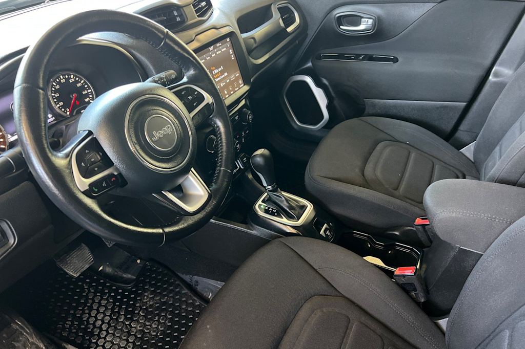 Thumbnail: 2020 Jeep Renegade - 9