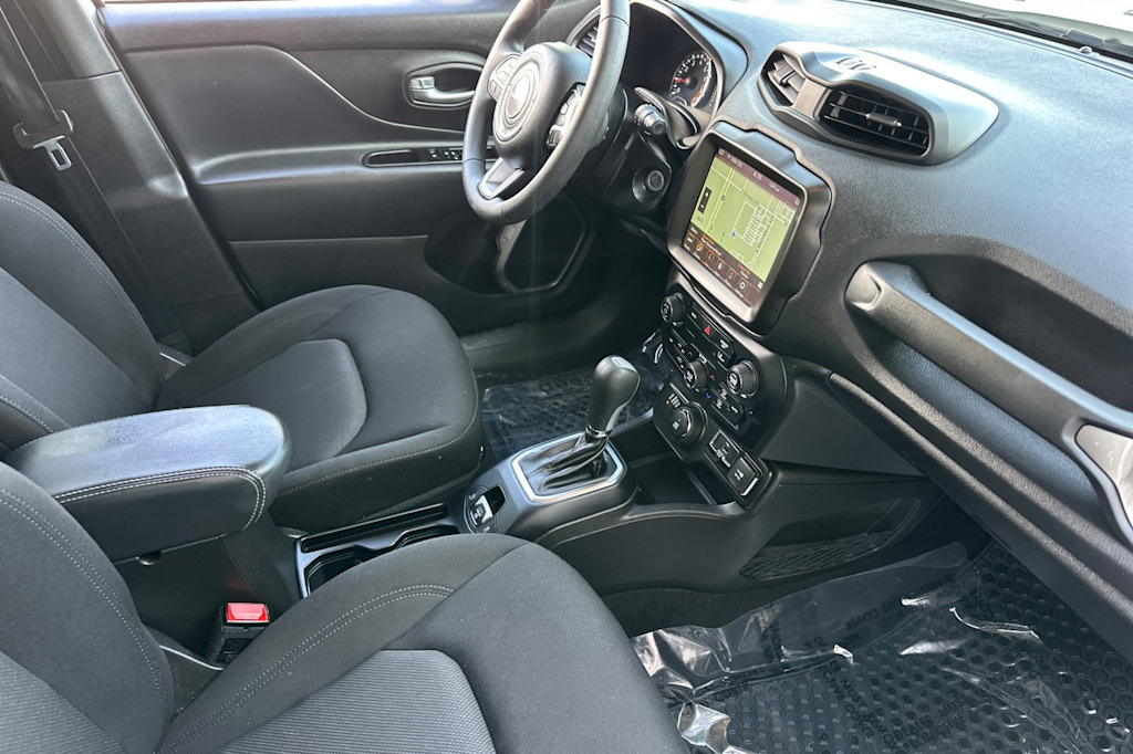 Thumbnail: 2023 Jeep Renegade - 13
