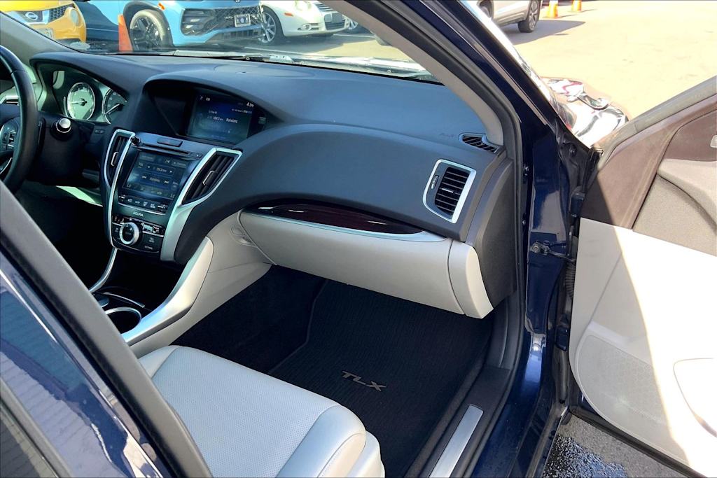 Thumbnail: 2015 Acura TLX - 24
