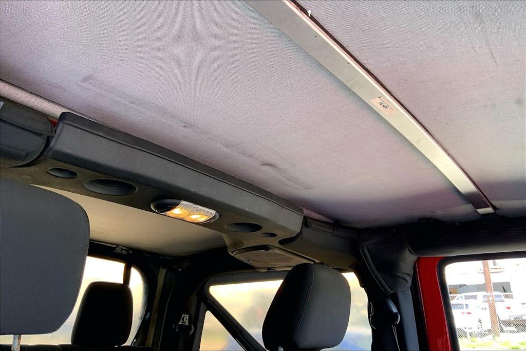 Thumbnail: 2017 Jeep Wrangler - 30