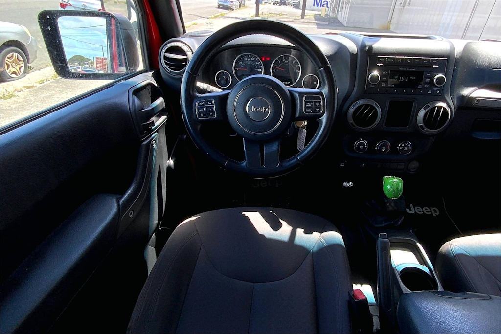 Thumbnail: 2017 Jeep Wrangler - 13