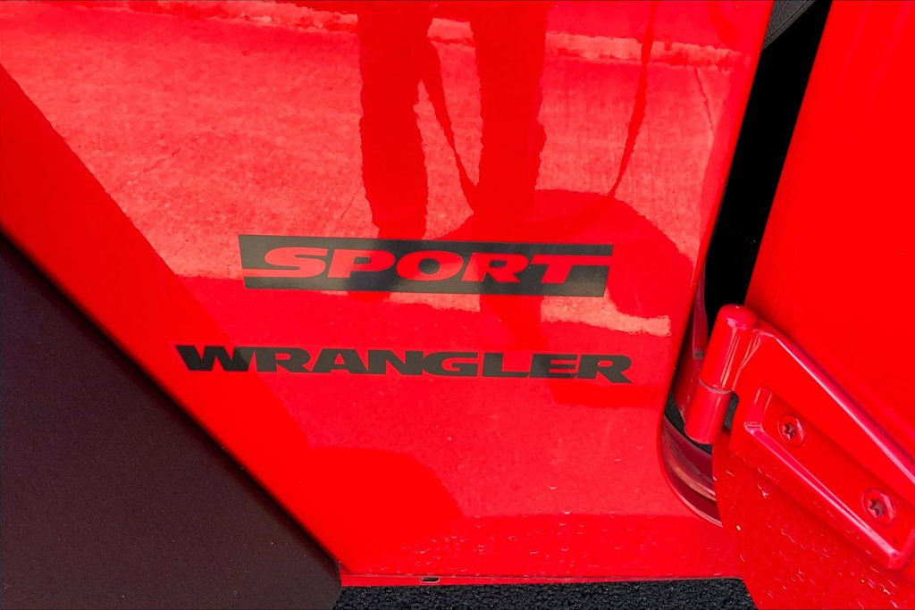 Thumbnail: 2017 Jeep Wrangler - 21